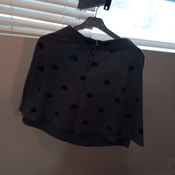 Aline hearts high waisted skirt - Picture 2 of 3